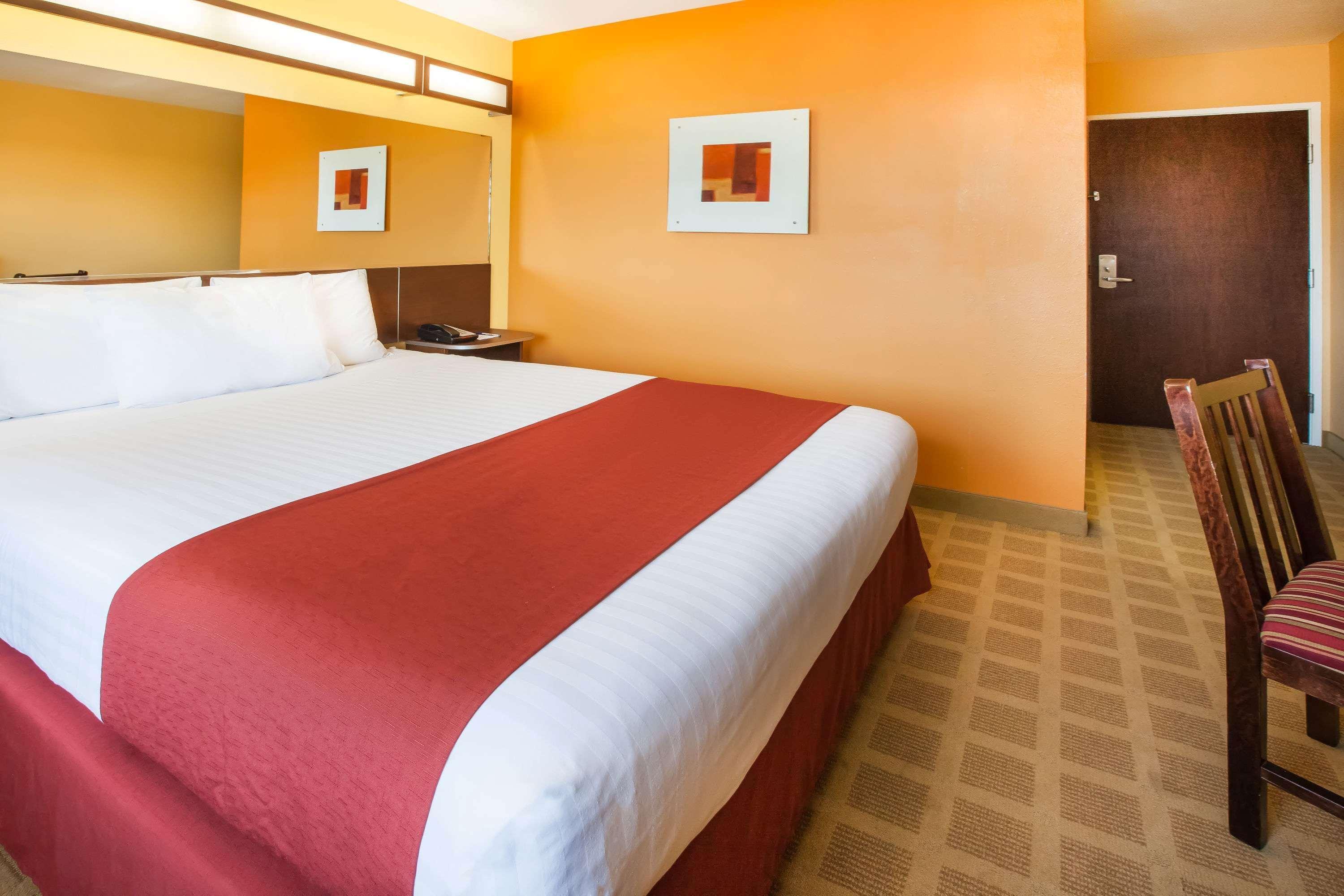 Microtel By Wyndham Hotel