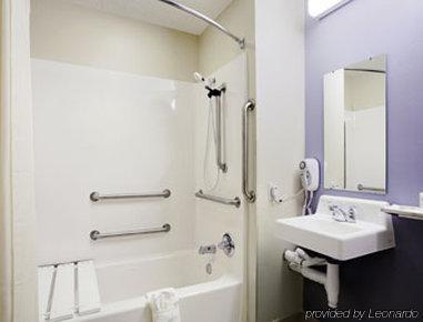Microtel By Wyndham 3*